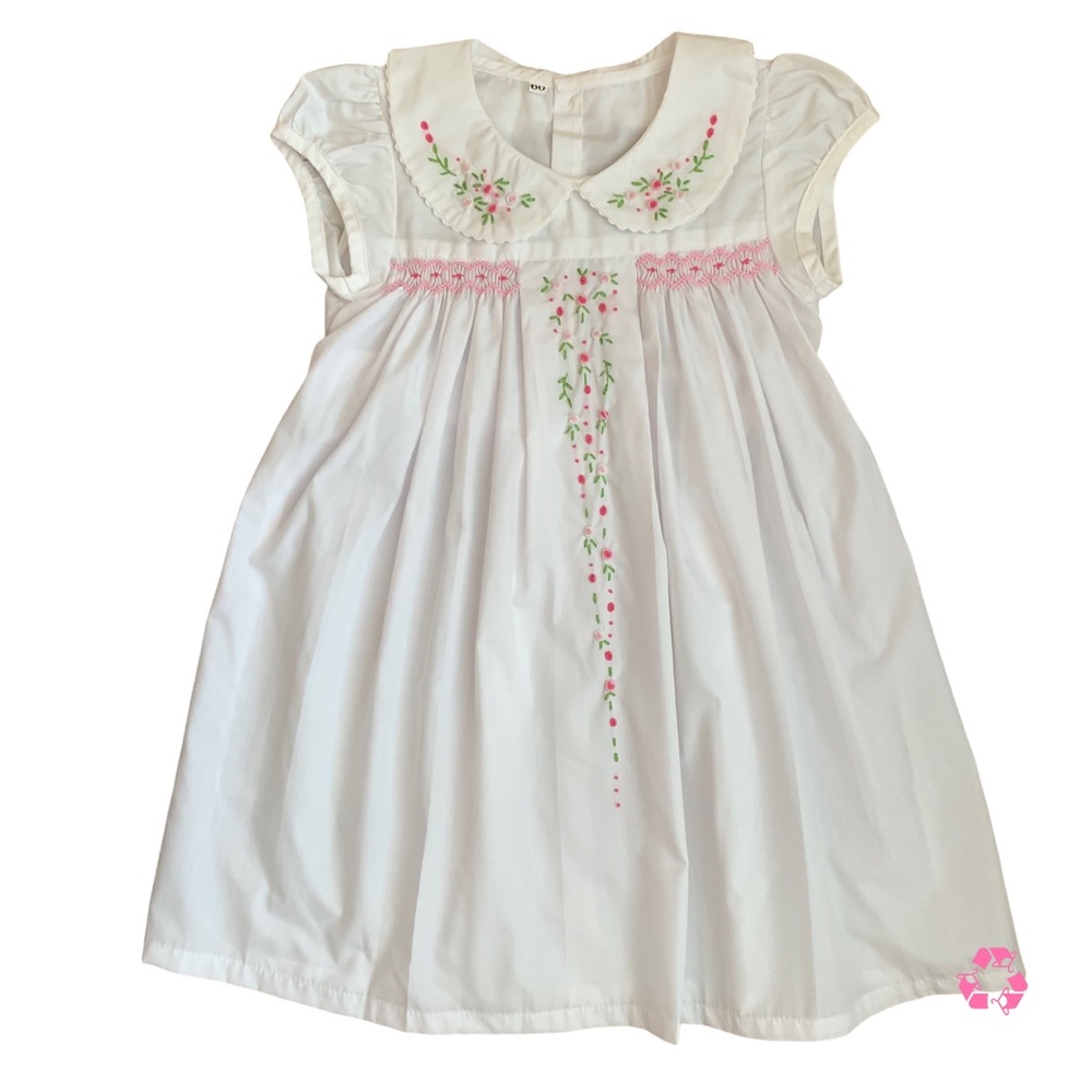 Girls 4 OR 5T White Dress Embroidered Flowers Smocked